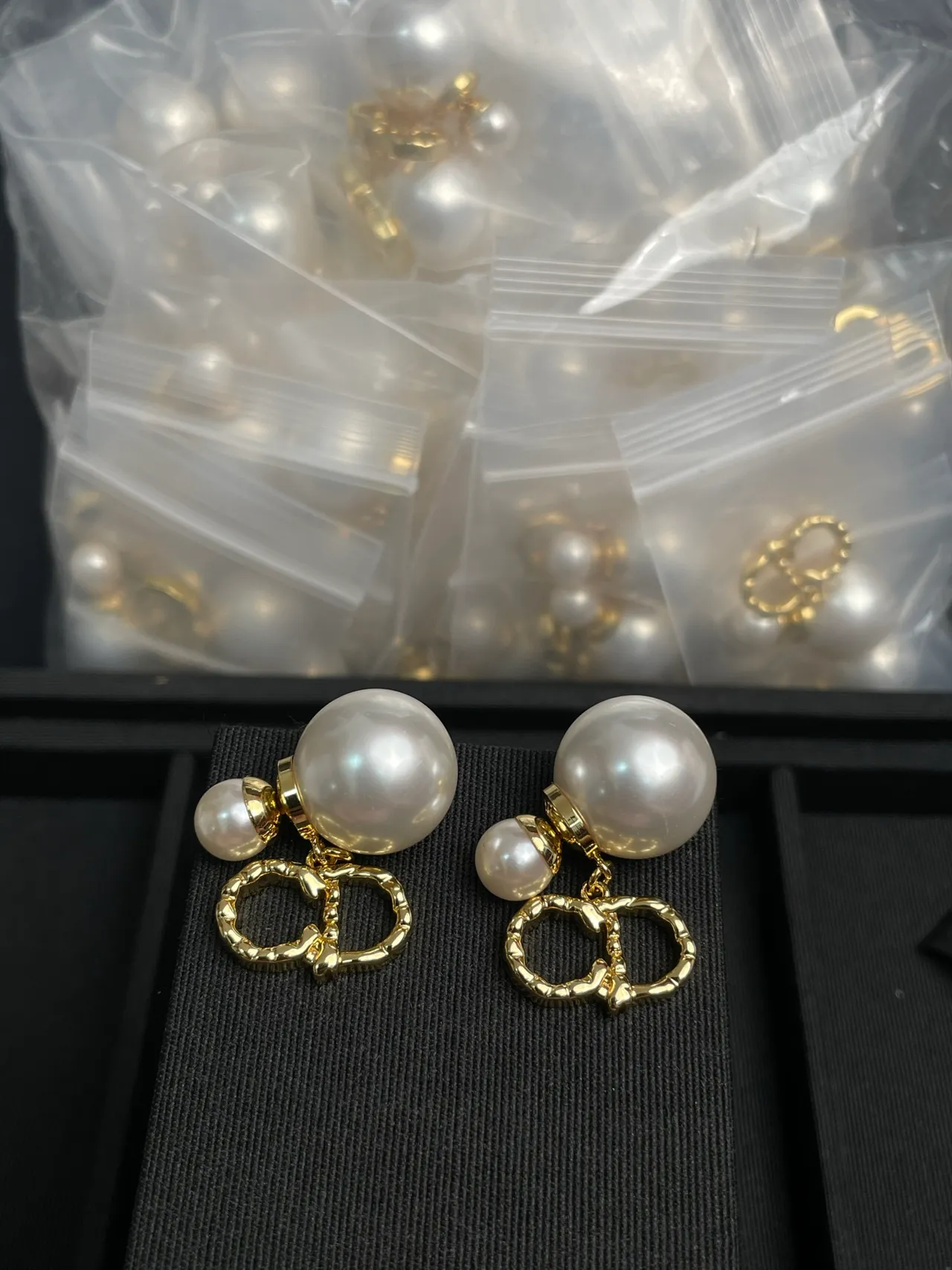 White Gold Double-Pearl Drop Interlocking Rings Earrings 4