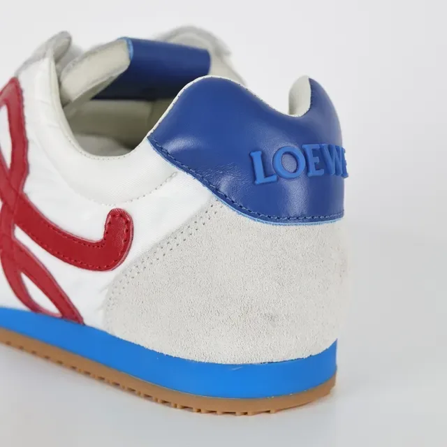 White Red Retro Runner Silhouette Embroidered Cursive Logo Sneakers 4