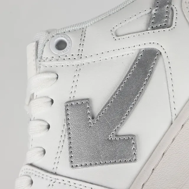 White Silver Leather Upper Metallic Arrow Logo Sneakers 6