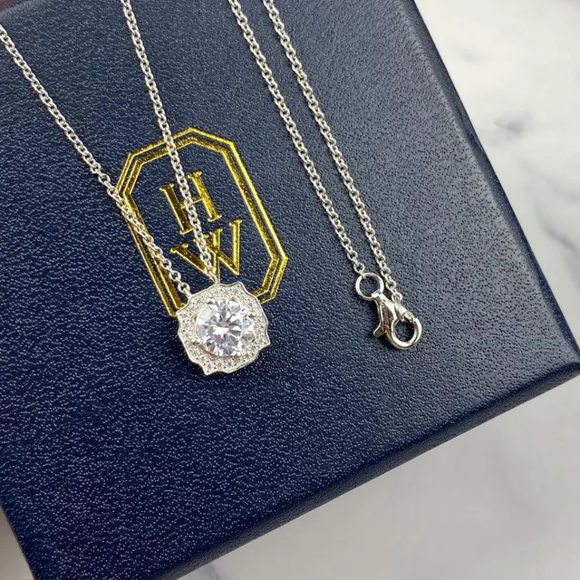 Winston Scallop Halo Pendant Necklace 6