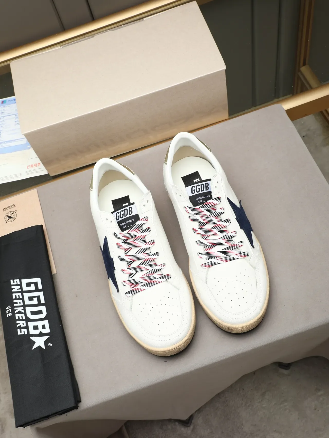 حذاء رياضي أسلوب حياة Golden Goose Ball Star White Navy Star 2