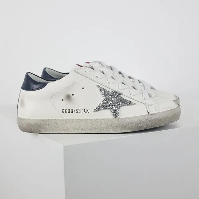 Golden Goose Super-Star أحذية أسلوب حياة جلد أبيض متضرر بنجم لامع 3