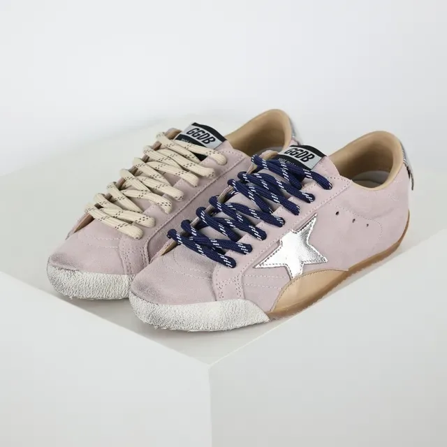 Golden Goose Super-Star Tênis Lifestyle de Camurça Rosa Poeira 2