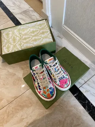 Gucci Ace Sneakers Lifestyle à l'impression florale et rayures web 2
