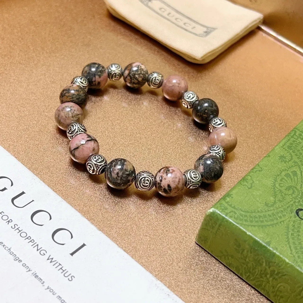 Gucci Beaded Marbled Stone and Silver-Tone Stretch Bracelet 6