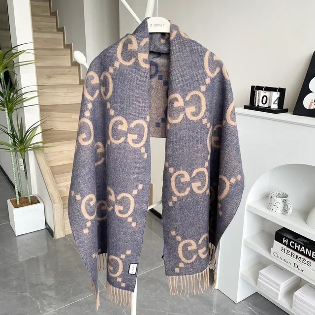 Gucci 米色蓝色 编织几何图案 羊绒围巾 7