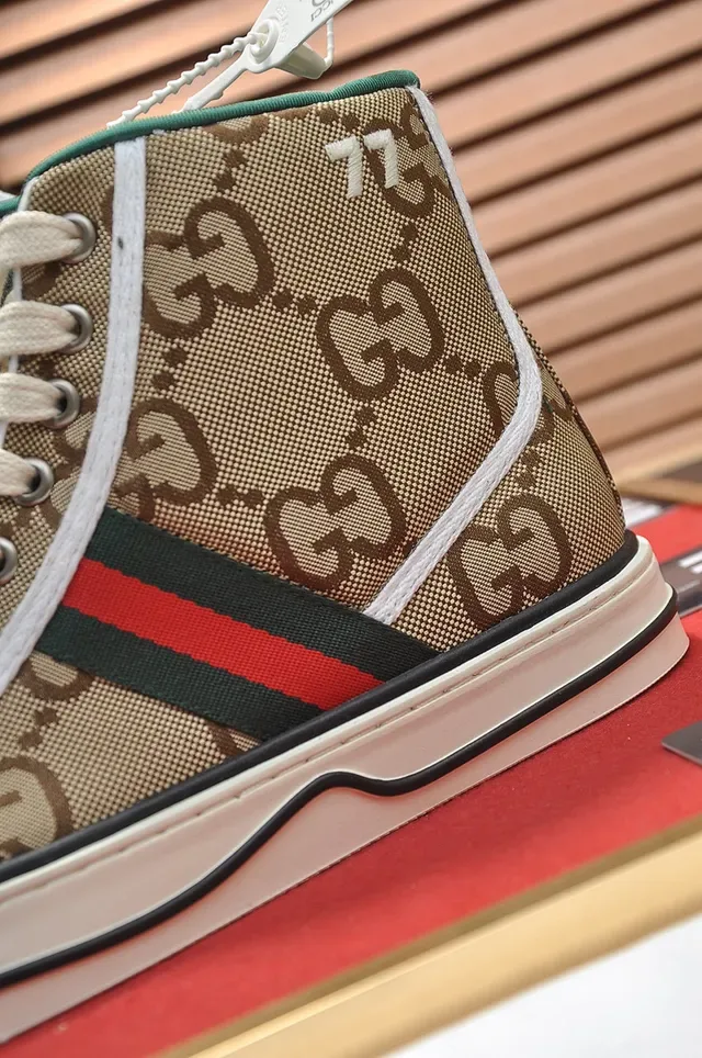 Gucci बेज ब्राउन हाई-टॉप मोनोग्राम कैनवास लाइफस्टाइल स्नीकर 2