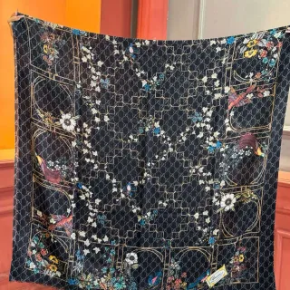 Gucci Preto Multicolor Monogramado Motivo Floral e de Pássaros Cachecol