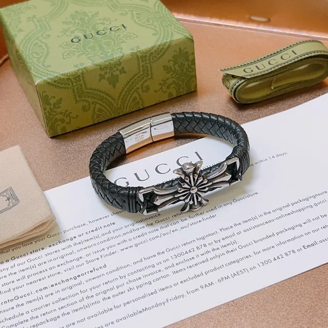 Gucci Bracelete Couro Trançado Preto Prata Motivo Cruz Metal 8
