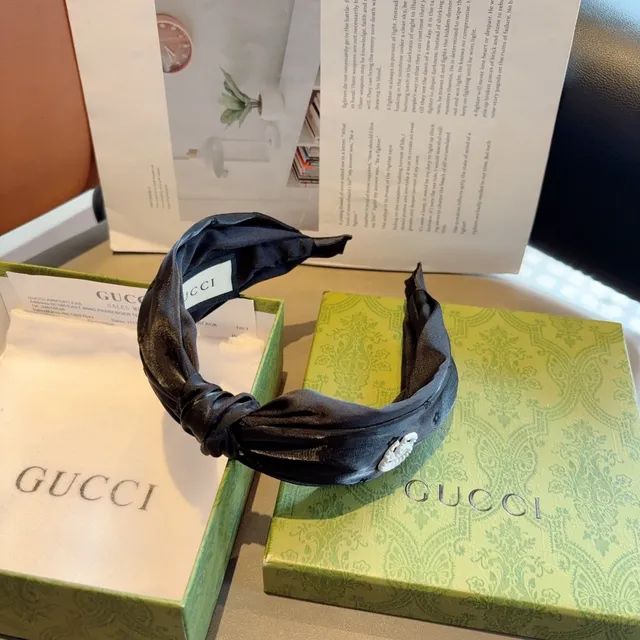 Gucci काला सफेद मुड़ी हुई गाँठ सिलाई लोगो टोपी 4