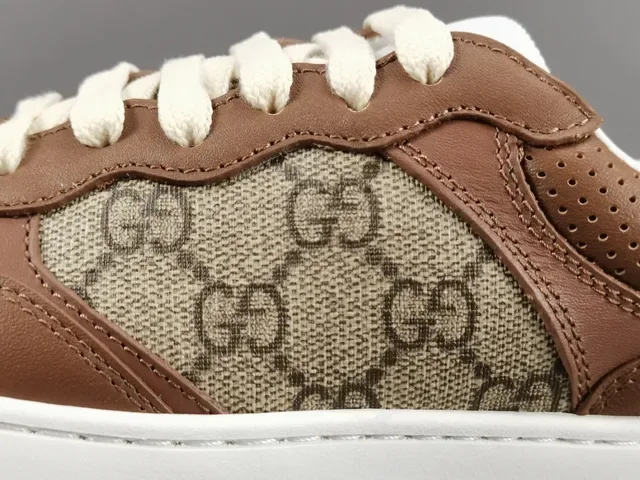 Gucci Marrom Bege GG Monogram Lona Couro Overlays Sneakers Lifestyle 8