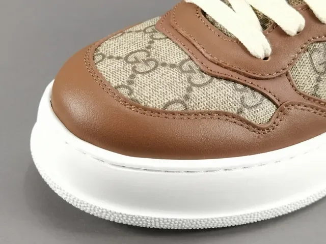 Gucci Marrom Bege GG Monogram Lona Couro Overlays Sneakers Lifestyle 9