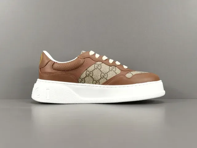 Gucci Marrom Bege GG Monogram Lona Couro Overlays Sneakers Lifestyle 18