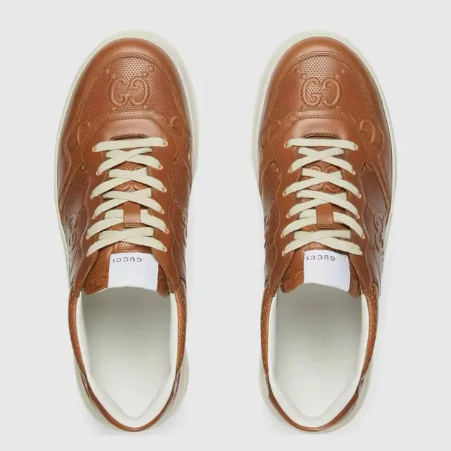 Gucci Marron Beige Cuir Perforé Embossé Logo GG Sneakers Lifestyle 2