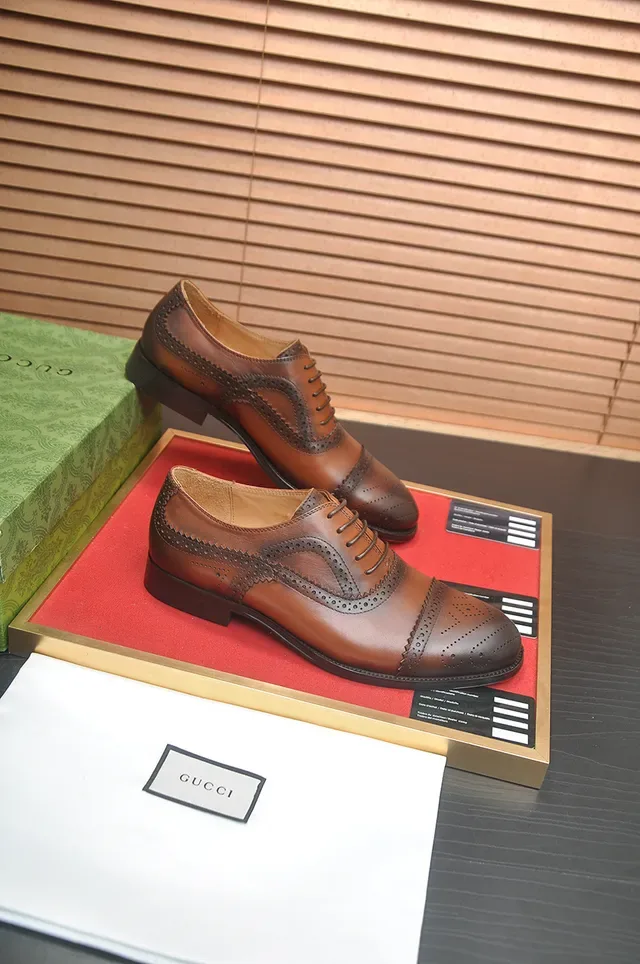 Gucci Marrón Negro Cap-Toe Brogue 4