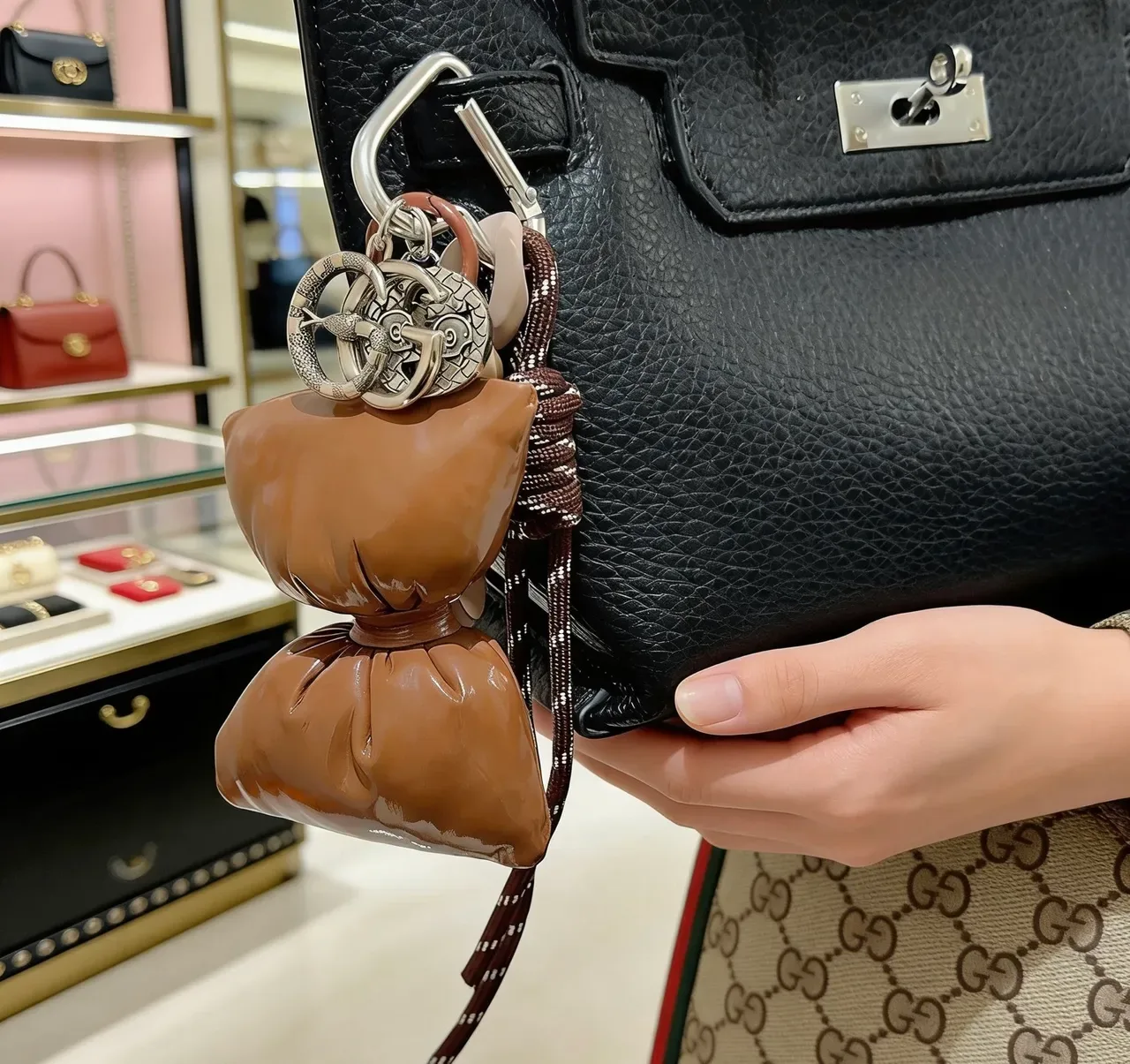 Gucci棕银蛇形互锁G珠宝 4