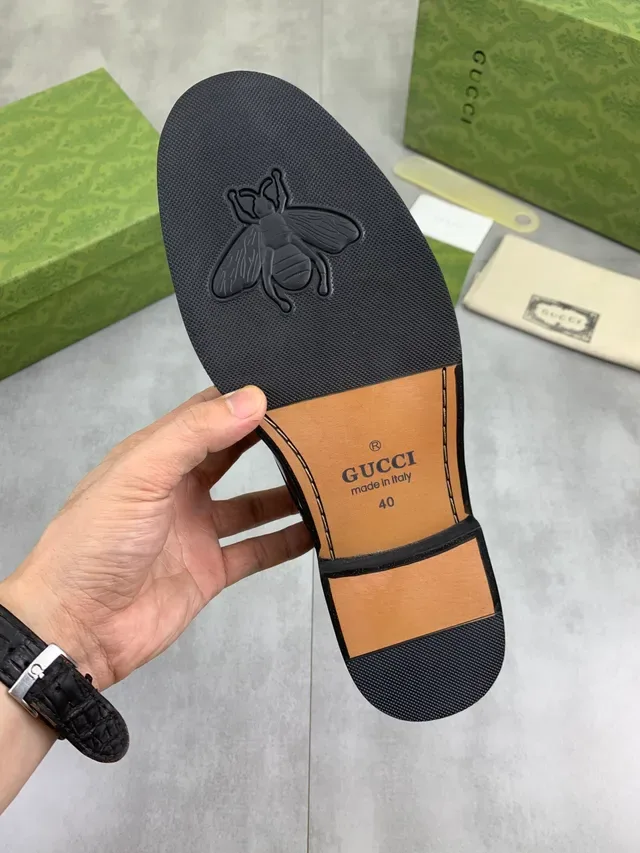 Gucci Cap-Toe Two-Tone Patina Oxford Shoes 2