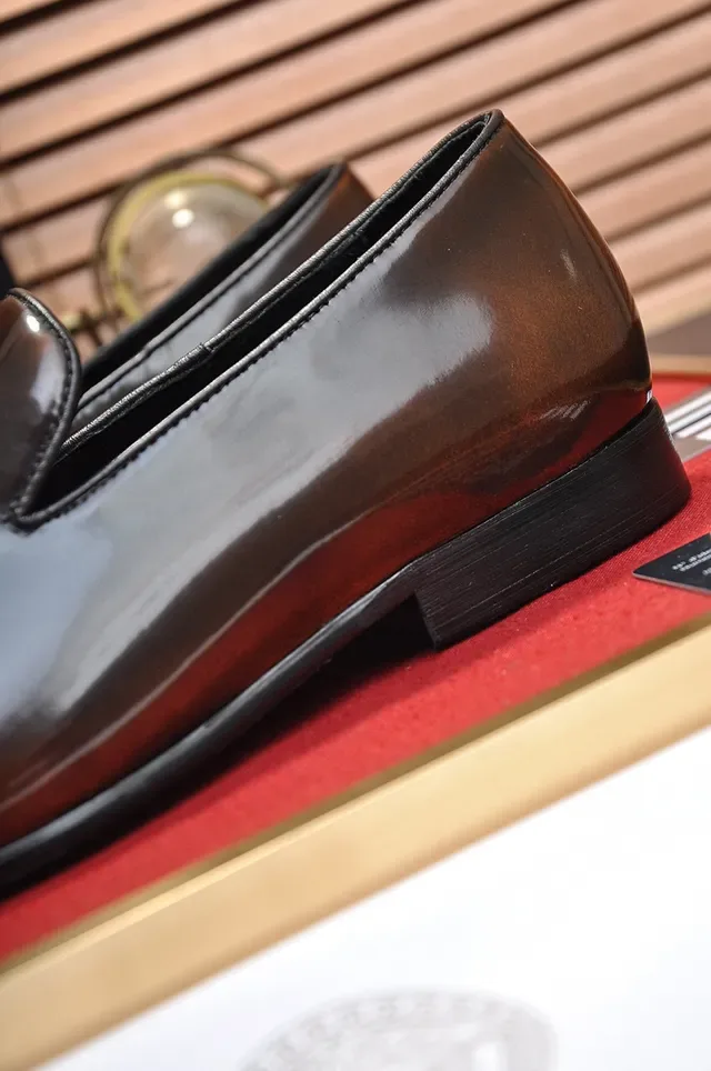 Gucci Dionysus Loafer Polished Brown Leather Slip-On Loafer 2