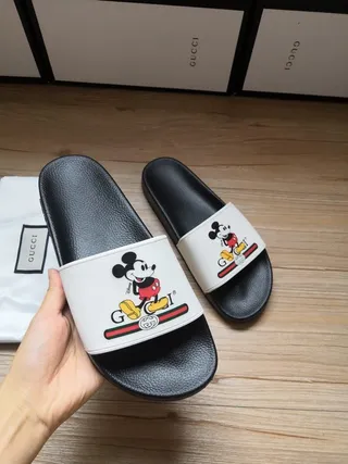 Gucci Disney Mickey Mouse chinelos 5
