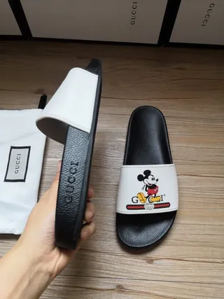 Gucci Disney Mickey Mouse chinelos 7