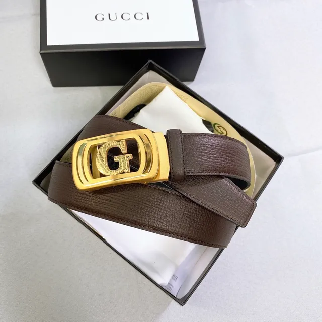 حزام Gucci Double G جلد بني ملمس مشبك ذهبي اللون 2