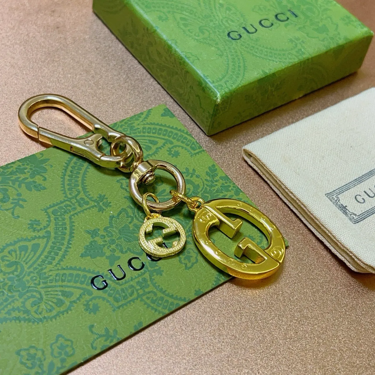 Gucci Double G Pulseira Chaveiro Tom Dourado 2
