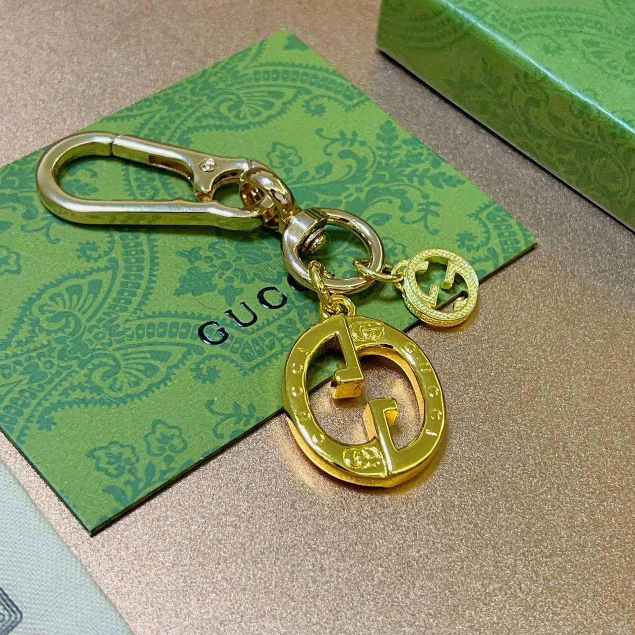 Gucci Double G Pulseira Chaveiro Tom Dourado 6