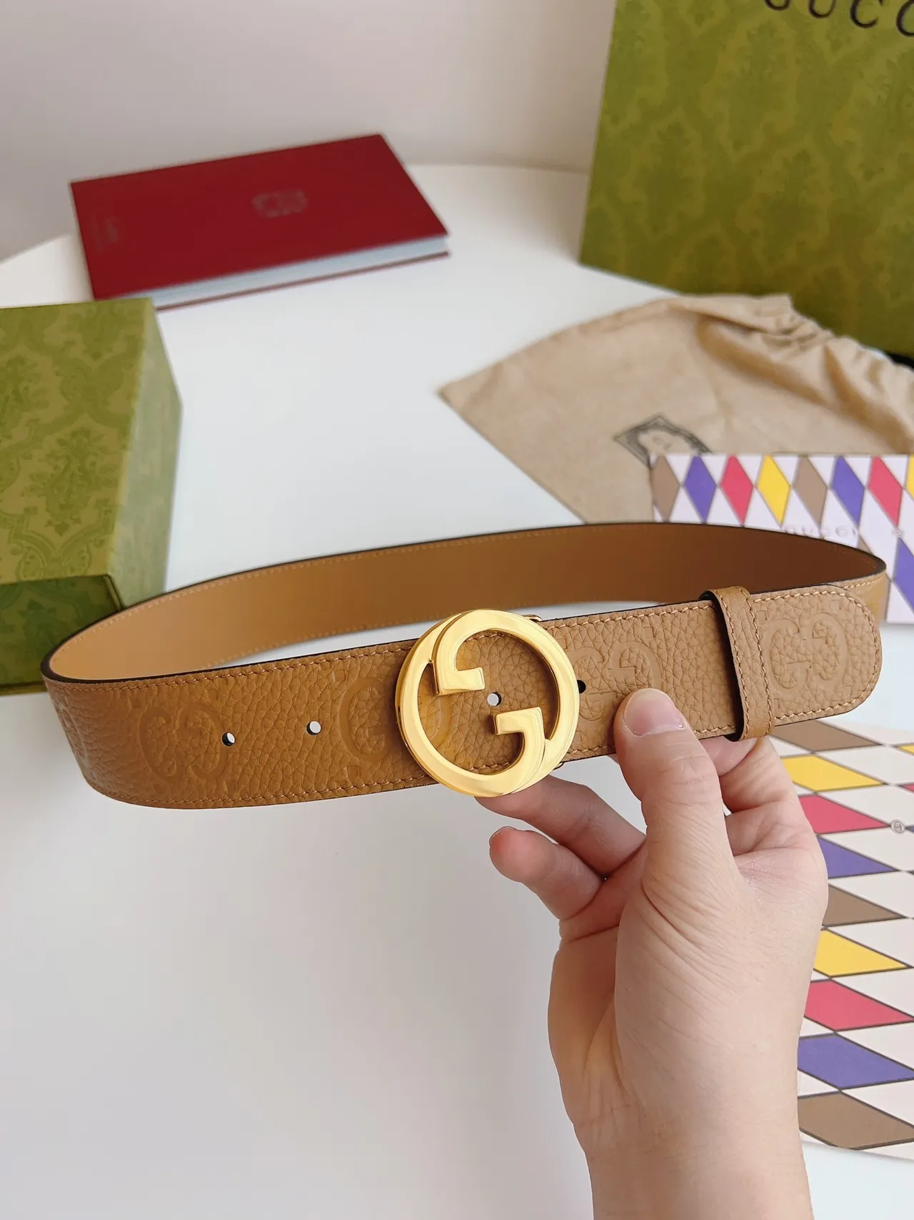 Gucci GG Marmont Beige Gold Interlocking G Buckle Pebbled Leather Belt 2
