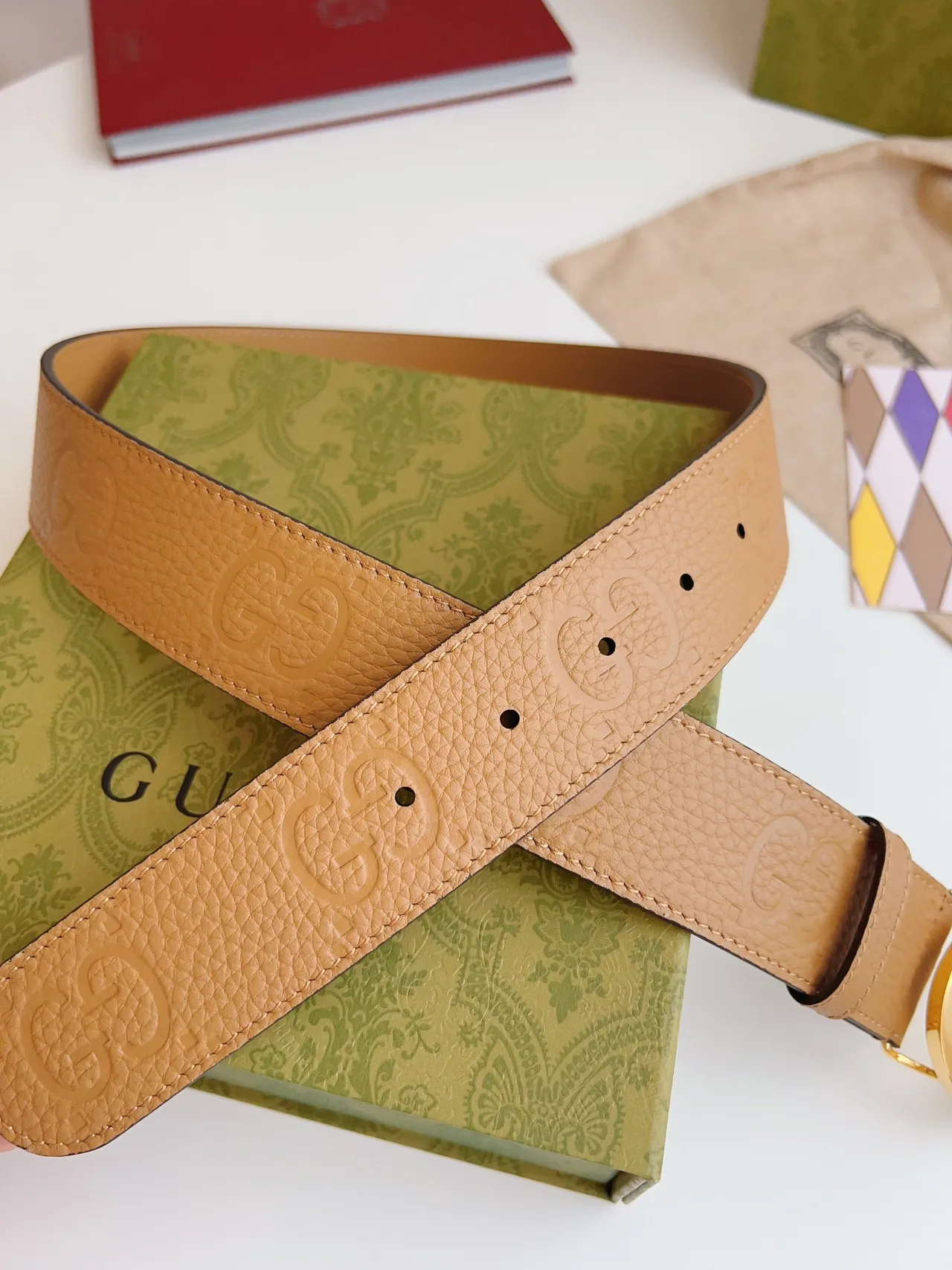 Gucci GG Marmont Beige Gold Interlocking G Buckle Pebbled Leather Belt 3