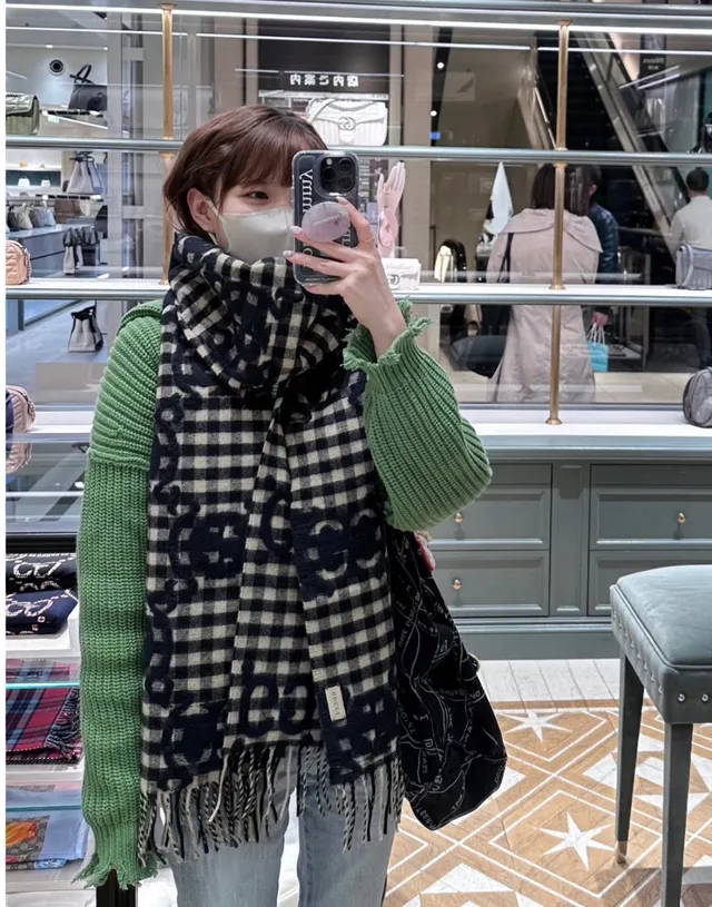 Gucci GG Marmont Black White Gingham Raised Interlocking G Monogram Scarve 2