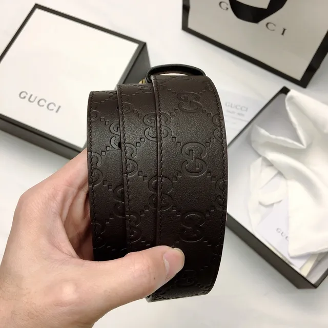 Gucci GG Marmont Cinturón Marrón Dorado Grabado Monograma Interlocking G Hebilla Cuero 2