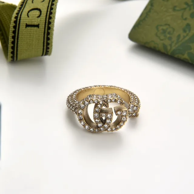 Gucci GG Marmont Anillo Abierto Dorado con Cristales 3