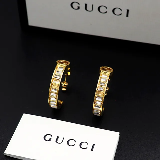 Gucci GG Marmont सोनालि टोन लम्बा आकृति क्रिस्टल हुप ईयररिंग्स 4