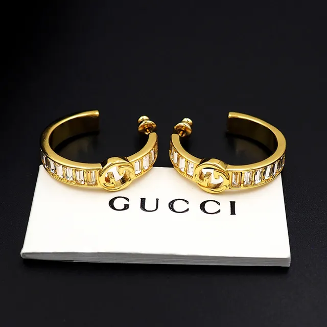 Gucci GG Marmont सोनालि टोन लम्बा आकृति क्रिस्टल हुप ईयररिंग्स 8