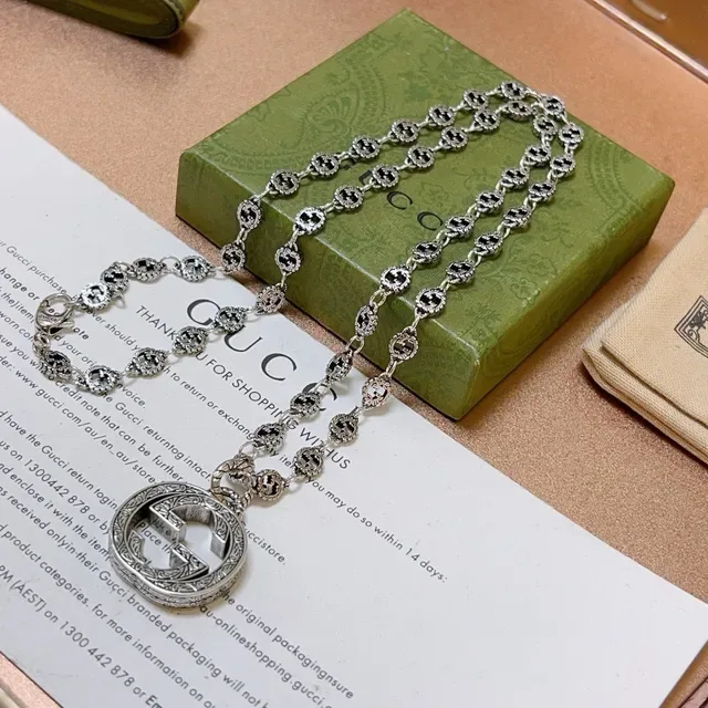 Gucci GG Marmont Interlocking G Motif Silver-Toned Necklace 3