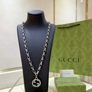 Gucci GG Marmont Interlocking GG লটকন মালা