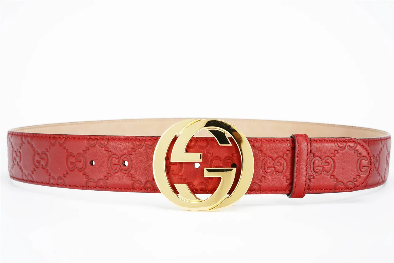 Gucci GG Marmont Cinto de couro vermelho com relevo 3