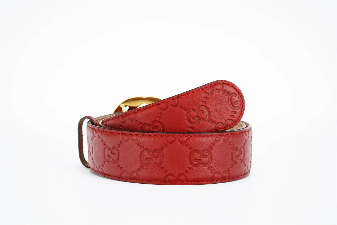 Gucci GG Marmont Cinto de couro vermelho com relevo 4