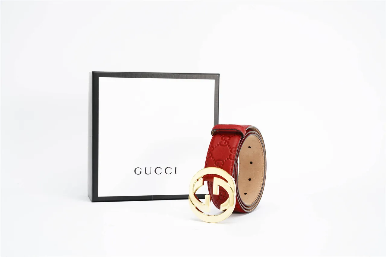 Gucci GG Marmont Cinto de couro vermelho com relevo 5