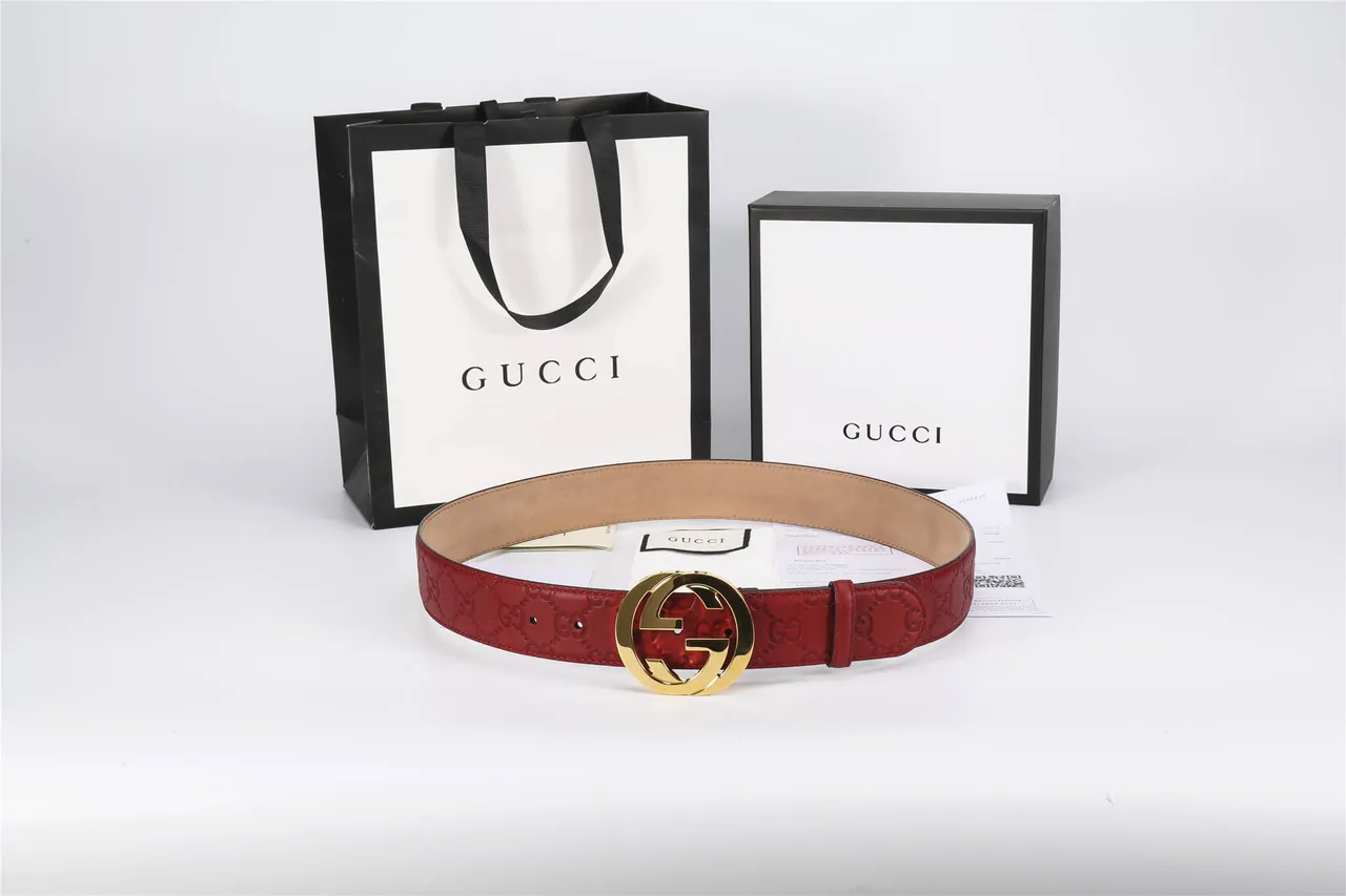 Gucci GG Marmont Cinto de couro vermelho com relevo 9
