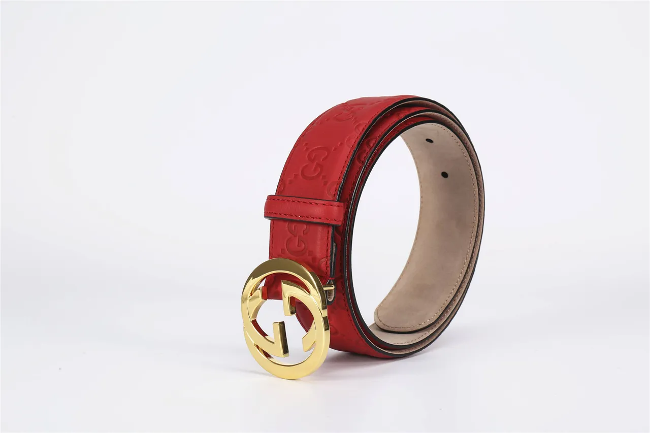 Gucci GG Marmont Cinto de couro vermelho com relevo 12