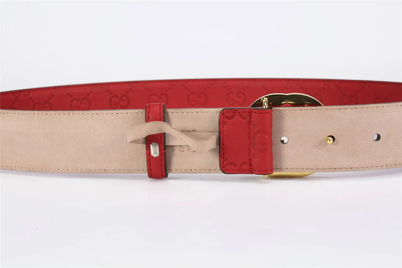 Gucci GG Marmont Cinto de couro vermelho com relevo 13