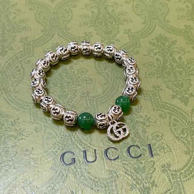 Gucci GG Marmont فضي أخضر Interlocking G Logo خرز Jade-Like سوار 4