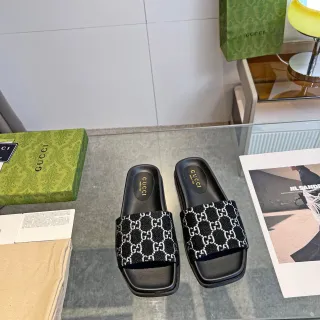 Gucci GG Monogram أسود أبيض حزام منسوج مسطح نعال