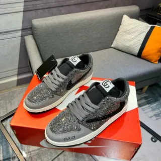 Gucci zapatillas lifestyle gris y negro con cristales low-top