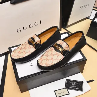 Gucci Horsebit 1955 米色和黑色 GG Monogram Loafers