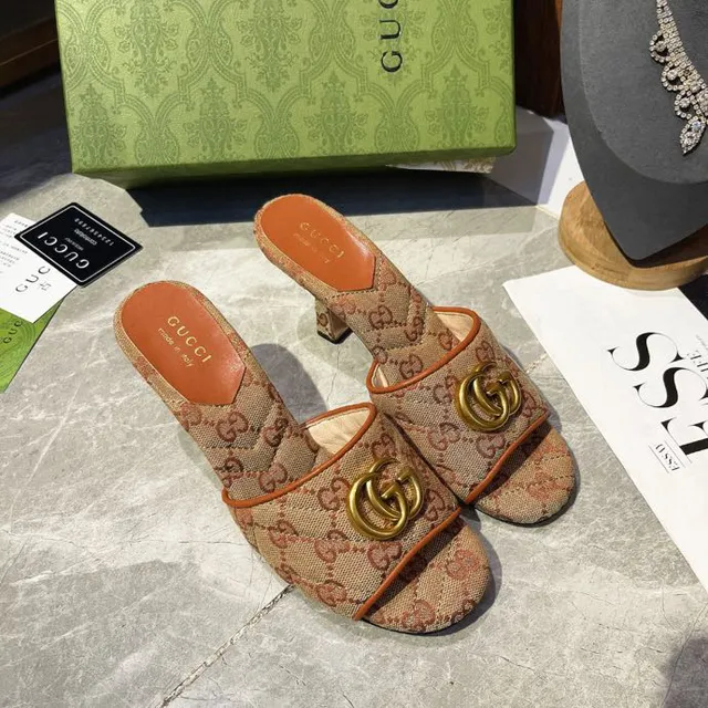 Gucci Horsebit 1955 米色和橙色 GG Monogram 穆勒休闲凉鞋 8