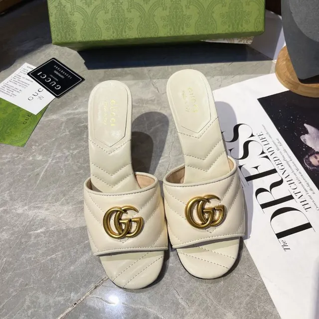 Gucci Horsebit 1955 بيج ذهبي جلد مقصوص interlocking GG فيلقرة كعب سميك 4