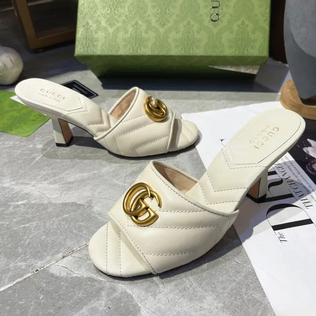 Gucci Horsebit 1955 بيج ذهبي جلد مقصوص interlocking GG فيلقرة كعب سميك 6