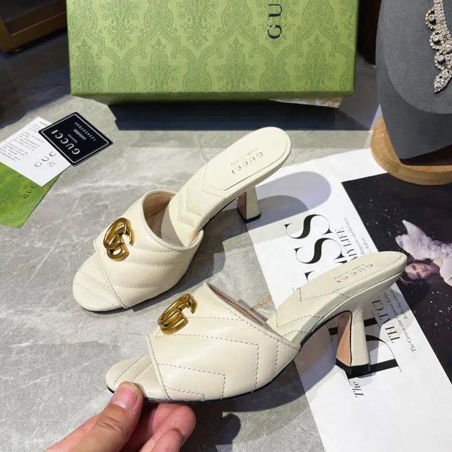 Gucci Horsebit 1955 بيج ذهبي جلد مقصوص interlocking GG فيلقرة كعب سميك 7